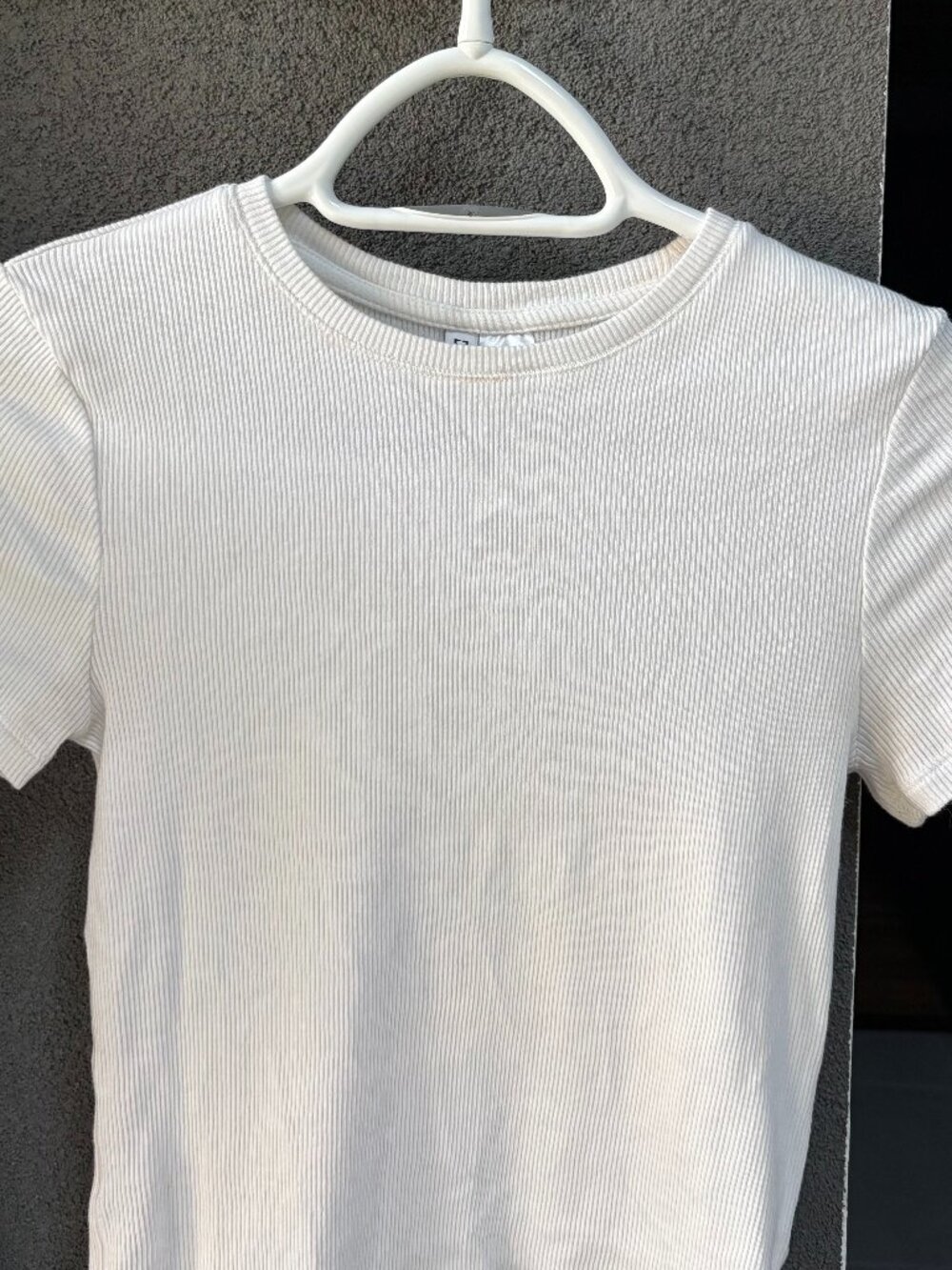 H&M White Ribbed Baby Tee